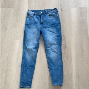 Old Navy Women's Skinny Jeans in Blue